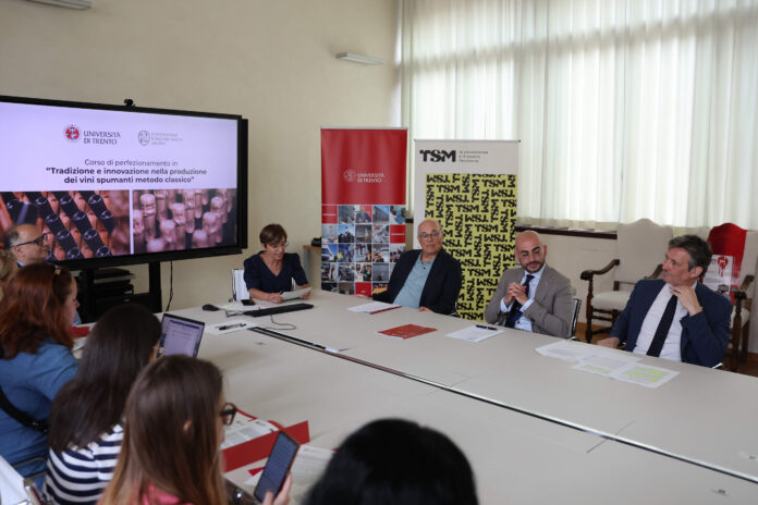 Conferenza stampa di presentazione di un master © Teyssot / UniTrento